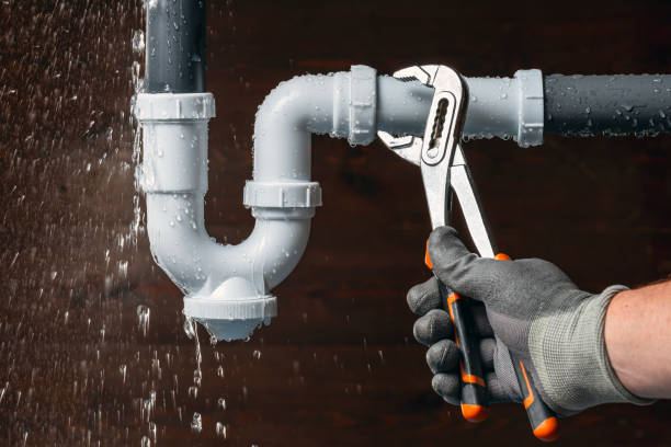 Professional Leak Detection technician working in Merrimack, NH
